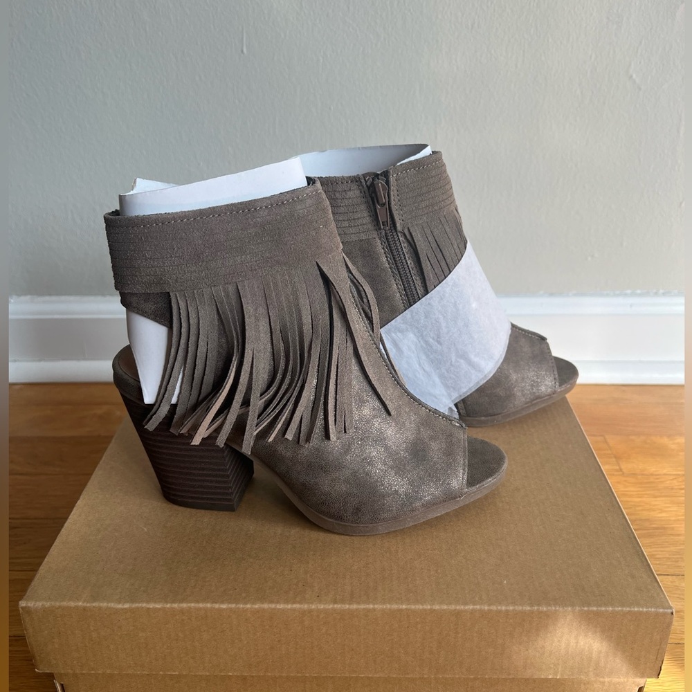 Grey fringe open toe booties